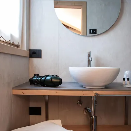 Al Tabia Apartment